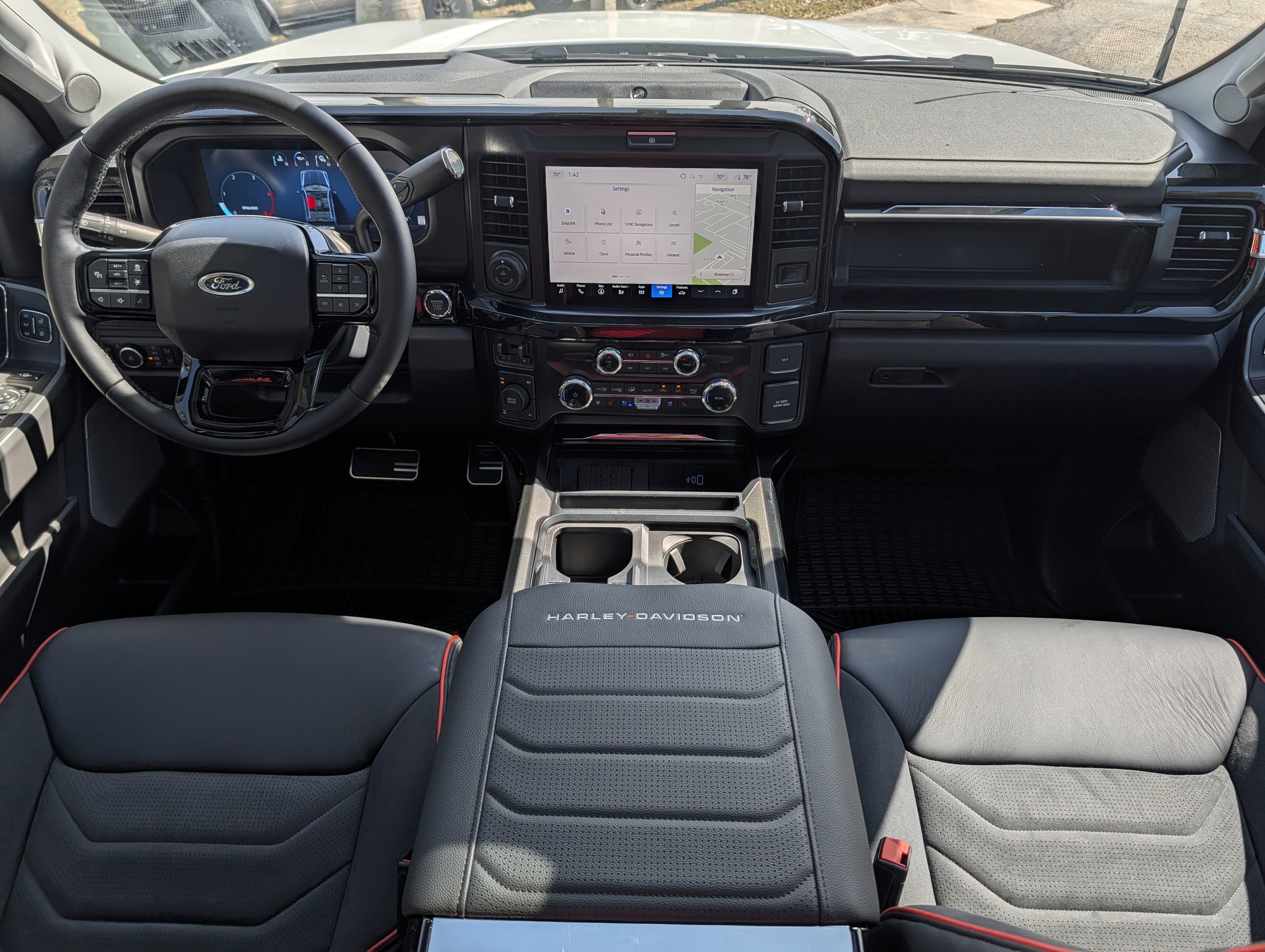 Used 2026 Ford F250 Lariat w/ Black Appearance Package image 22