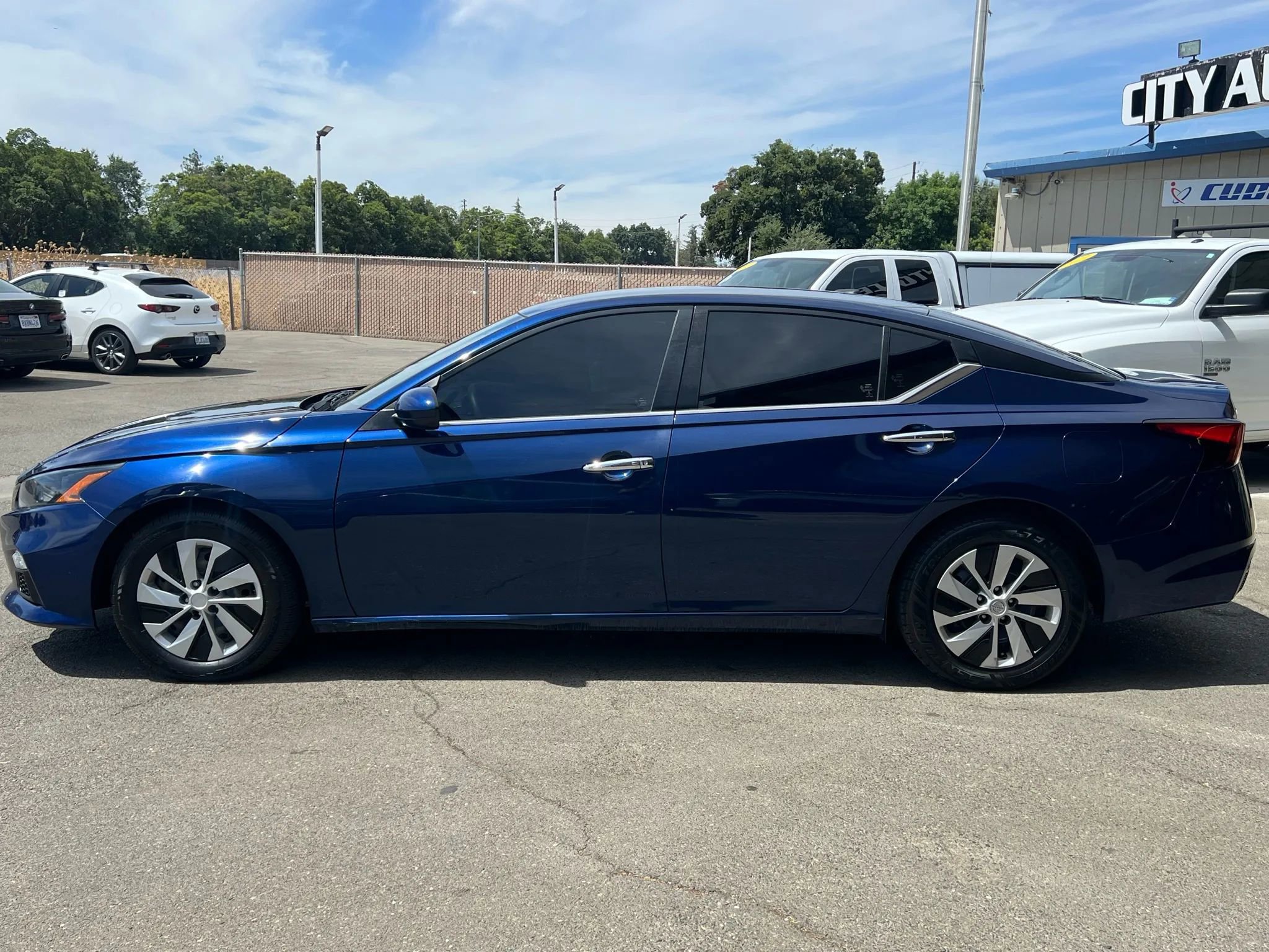 Used 2022 Nissan Altima 2.5 S image 2
