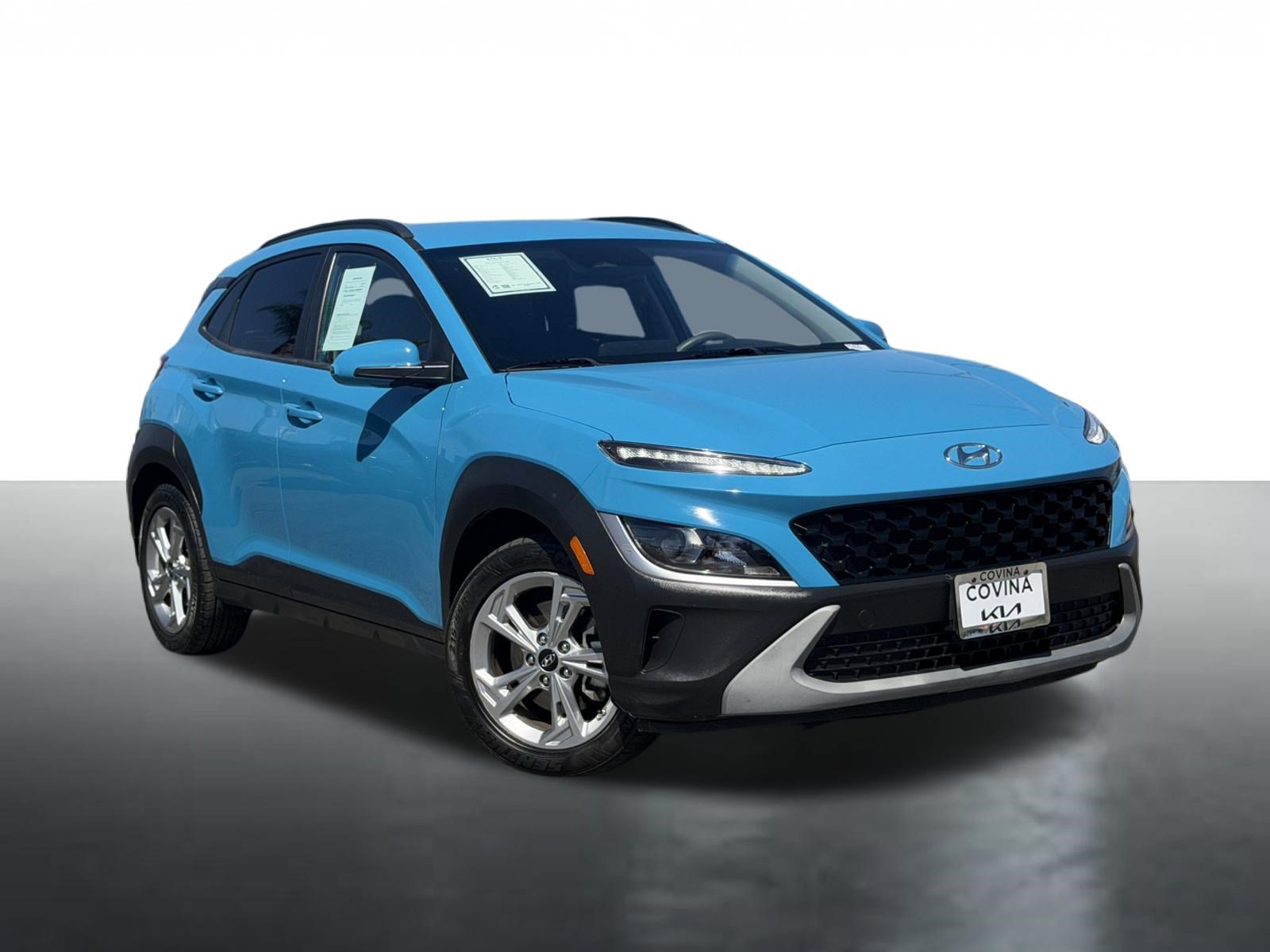 Used 2022 Hyundai Kona SEL w/ Cargo Package AWD/4WD image 2