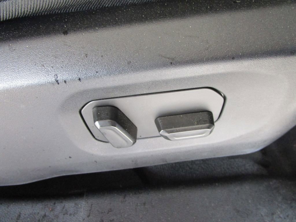 Used 2024 Jeep Wrangler Unlimited Rubicon image 25