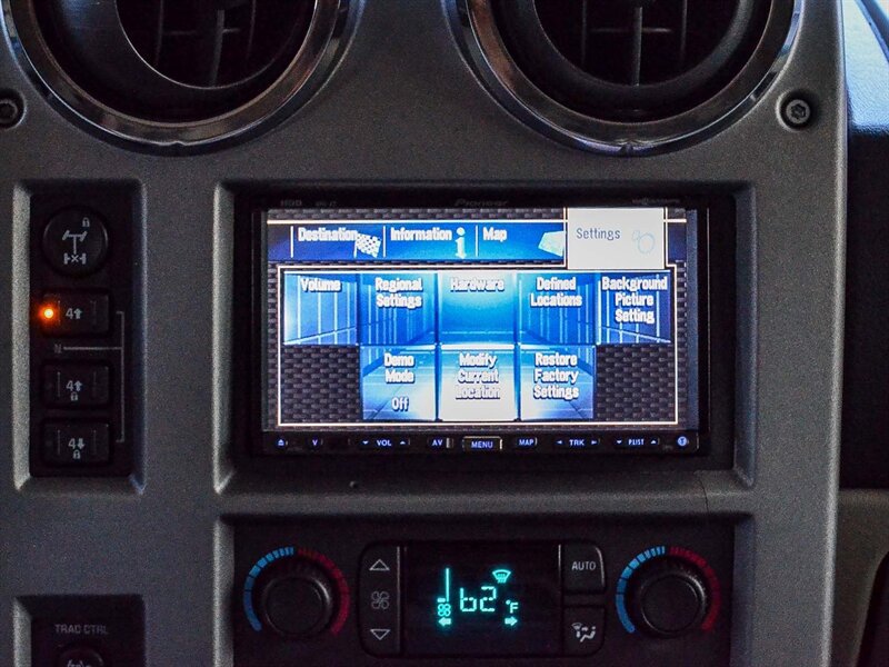 Used 2003 HUMMER H2 w/ Preferred Equipment Group AWD/4WD image 17