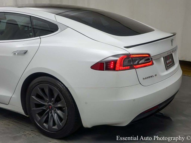 Used 2017 Tesla Model S 100D AWD/4WD image 9