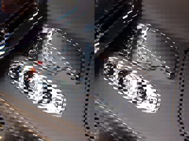 Used 2025 Chevrolet Corvette E-Ray w/ Stealth Interior Trim Package AWD/4WD image 21