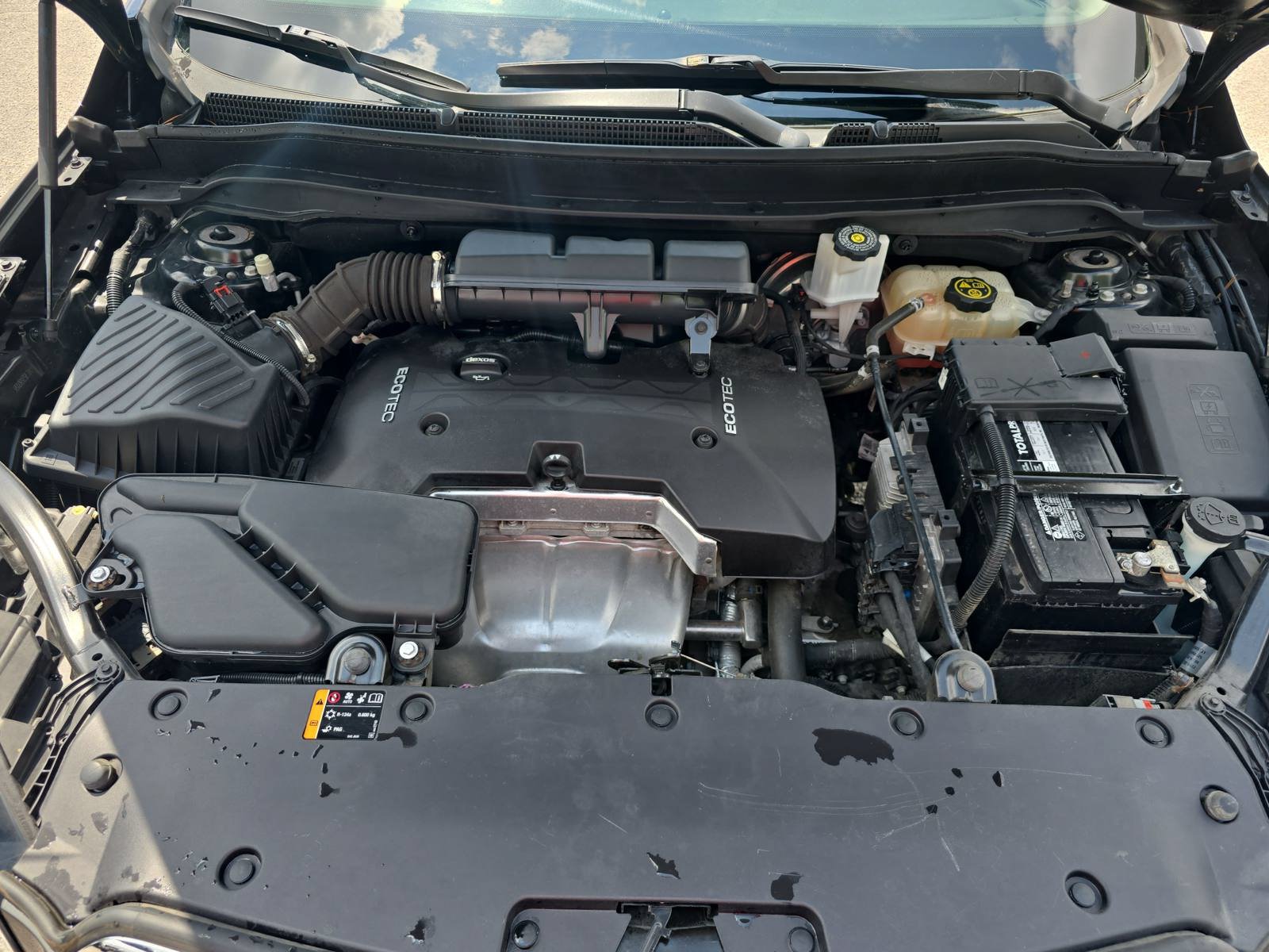 Used 2017 Buick Envision Essence w/ LPO, Cargo Package FWD image 30