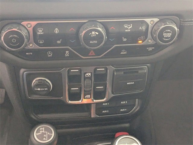 Used 2024 Jeep Wrangler Sahara w/ Technology Group image 22