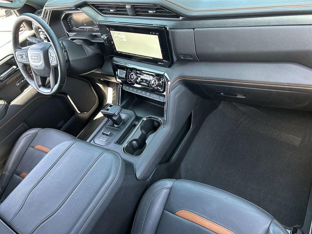 Used 2024 GMC Sierra 1500 AT4 w/ Technology Package image 28