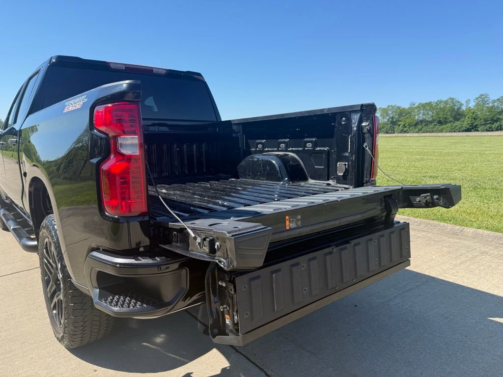 Used 2024 Chevrolet Silverado 1500 Custom Trail Boss w/ Turbomax Blackout Package AWD/4WD image 6
