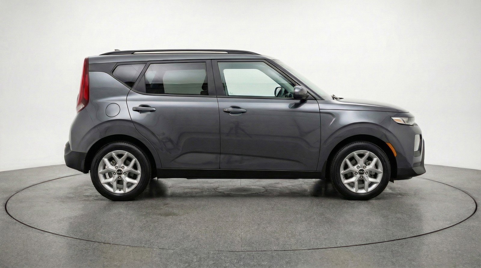 Used 2025 Kia Soul LX w/ LX Technology Package image 11