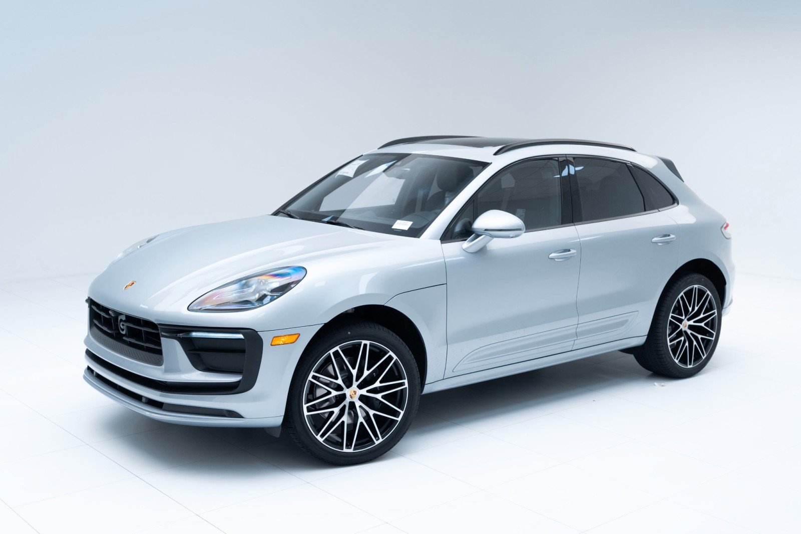 New 2025 Porsche Macan