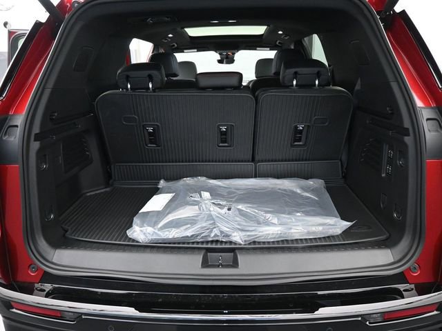New 2026 Chevrolet Traverse RS w/ LPO, Floor Liner Package image 8