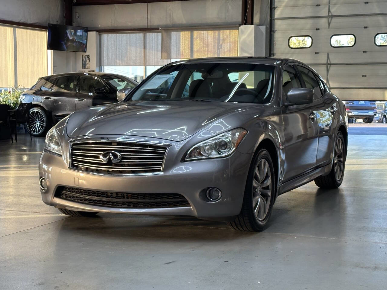 Used 2013 INFINITI M35 Base 4dr Sedan w/ Premium Pkg image 5