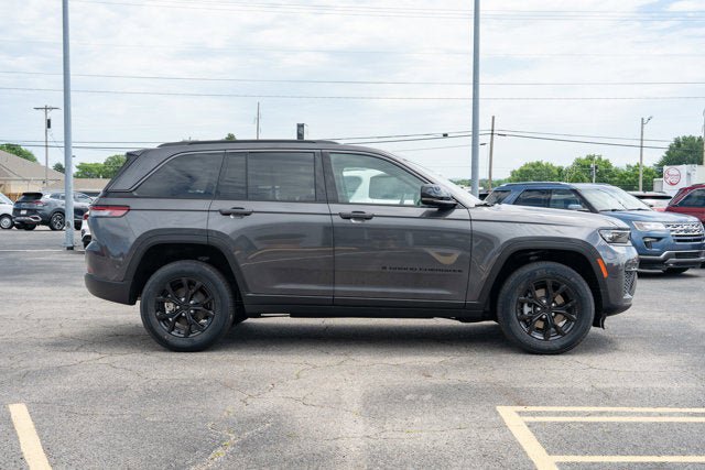 New 2026 Jeep Grand Cherokee Altitude AWD/4WD image 6