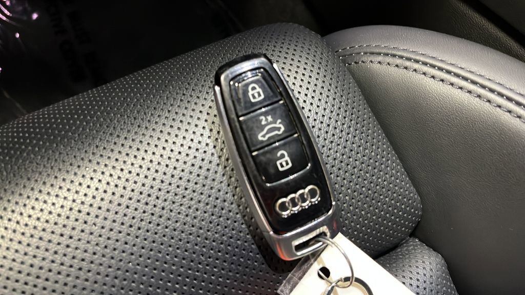 Used 2022 Audi e-tron GT Prestige w/ Prestige Package AWD/4WD image 41