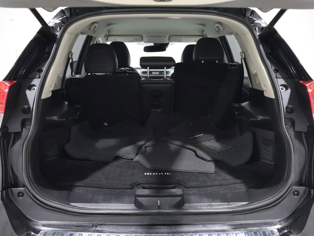 Used 2017 Nissan Rogue SL image 4