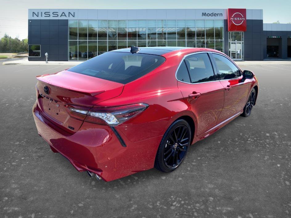 Used 2024 Toyota Camry XSE FWD image 5