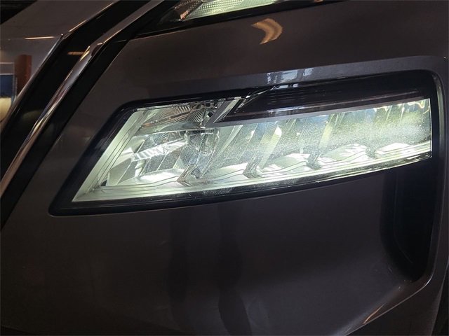 Used 2023 Nissan Rogue SL image 27