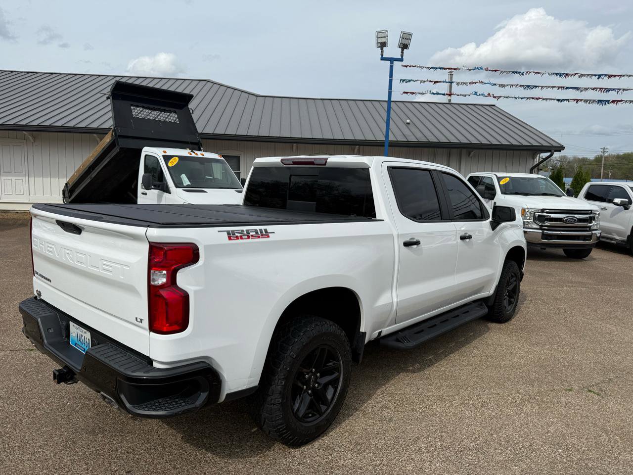 Used 2021 Chevrolet Silverado 1500 LT Trail Boss w/ Convenience Package II image 5