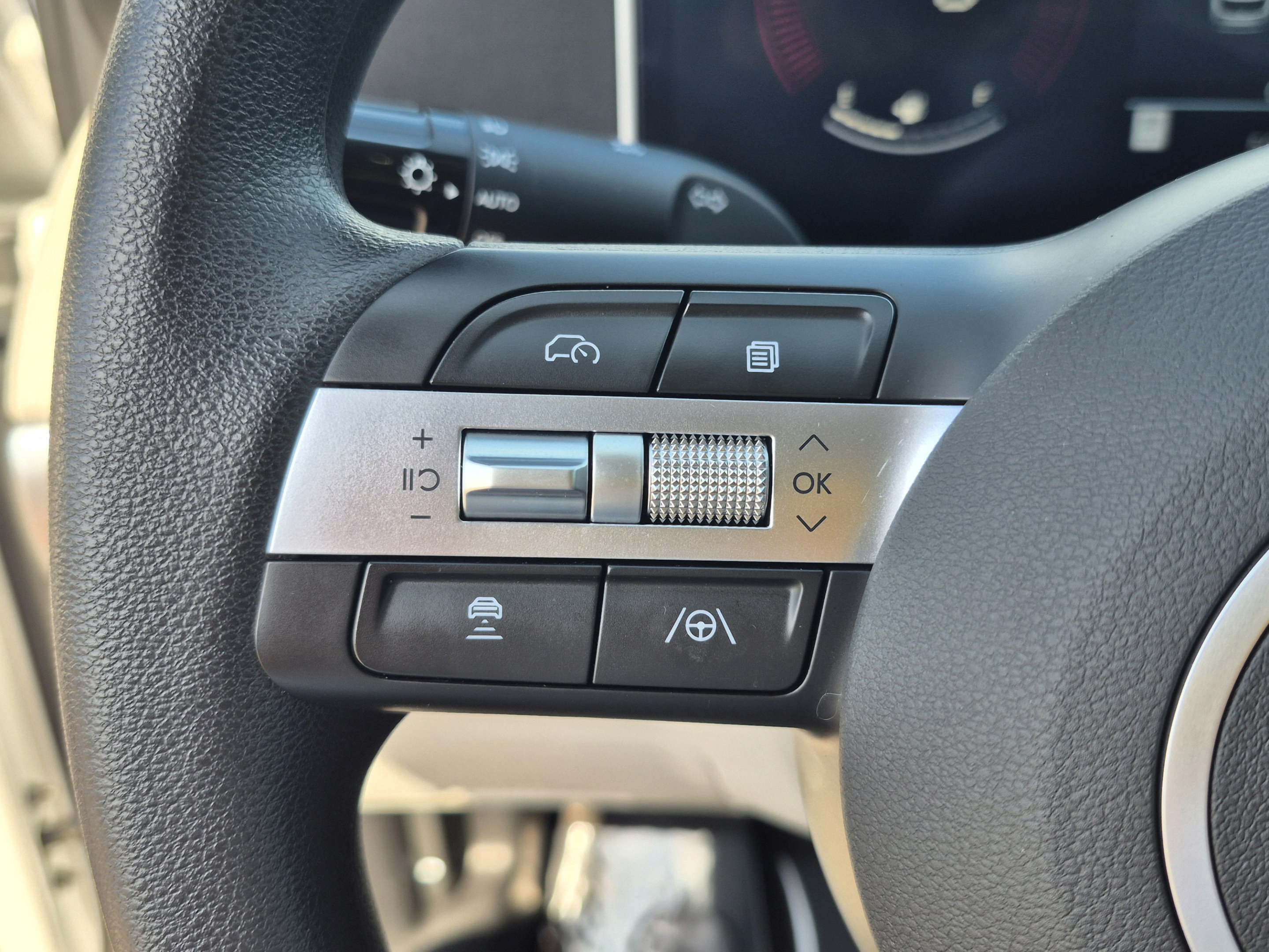 Certified 2026 Hyundai Tucson SE FWD image 28