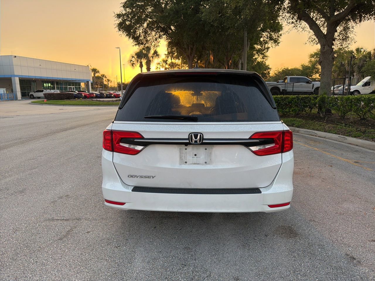 Used 2023 Honda Odyssey EX-L image 4