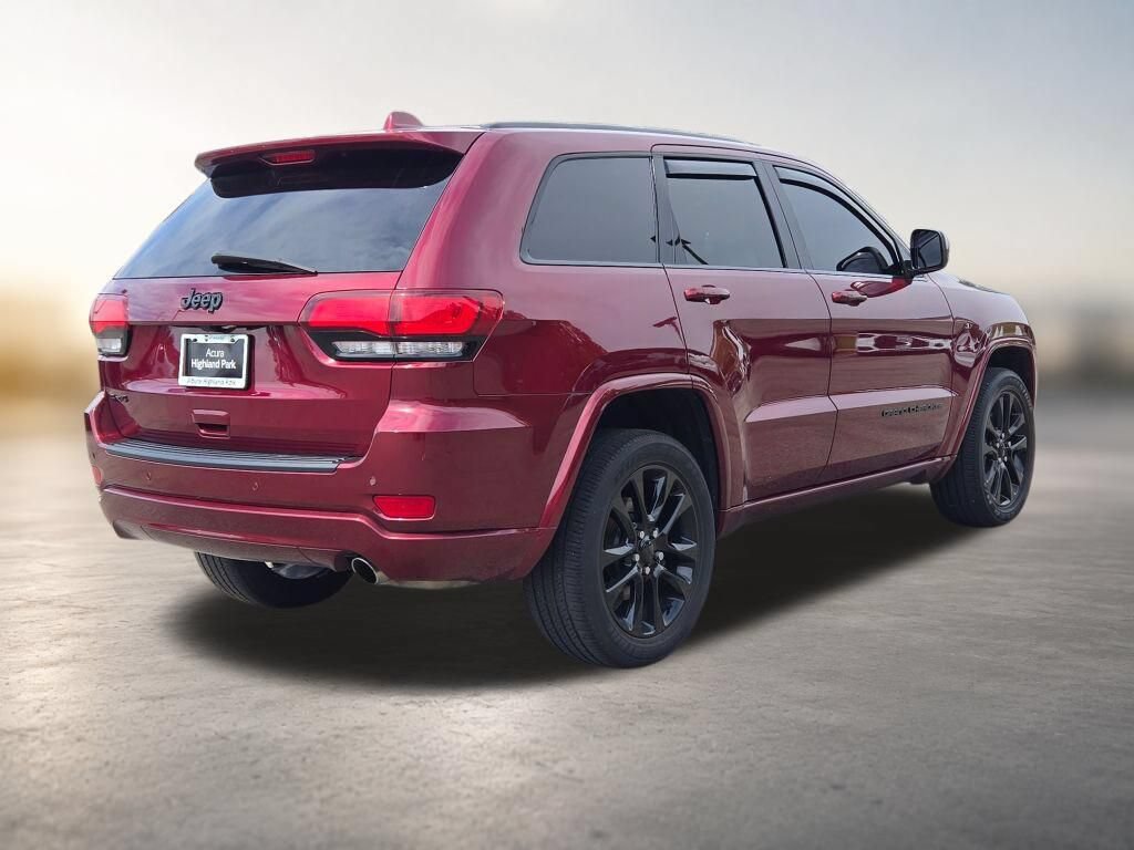 Used 2021 Jeep Grand Cherokee Laredo X AWD/4WD image 16