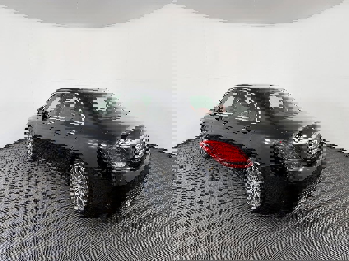 Used 2015 Mercedes-Benz C 400 4MATIC image 17