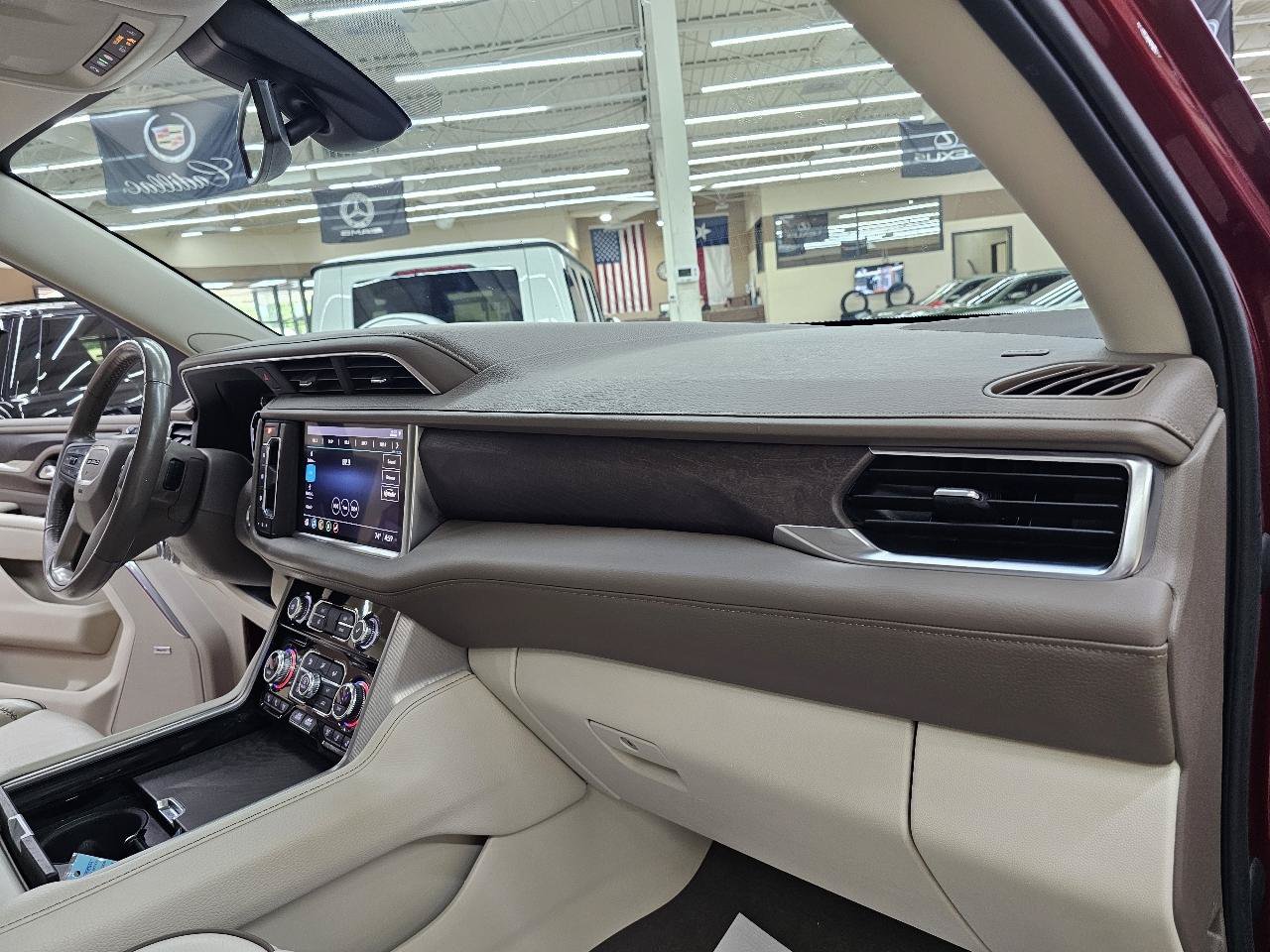 Used 2021 GMC Yukon Denali RWD image 23