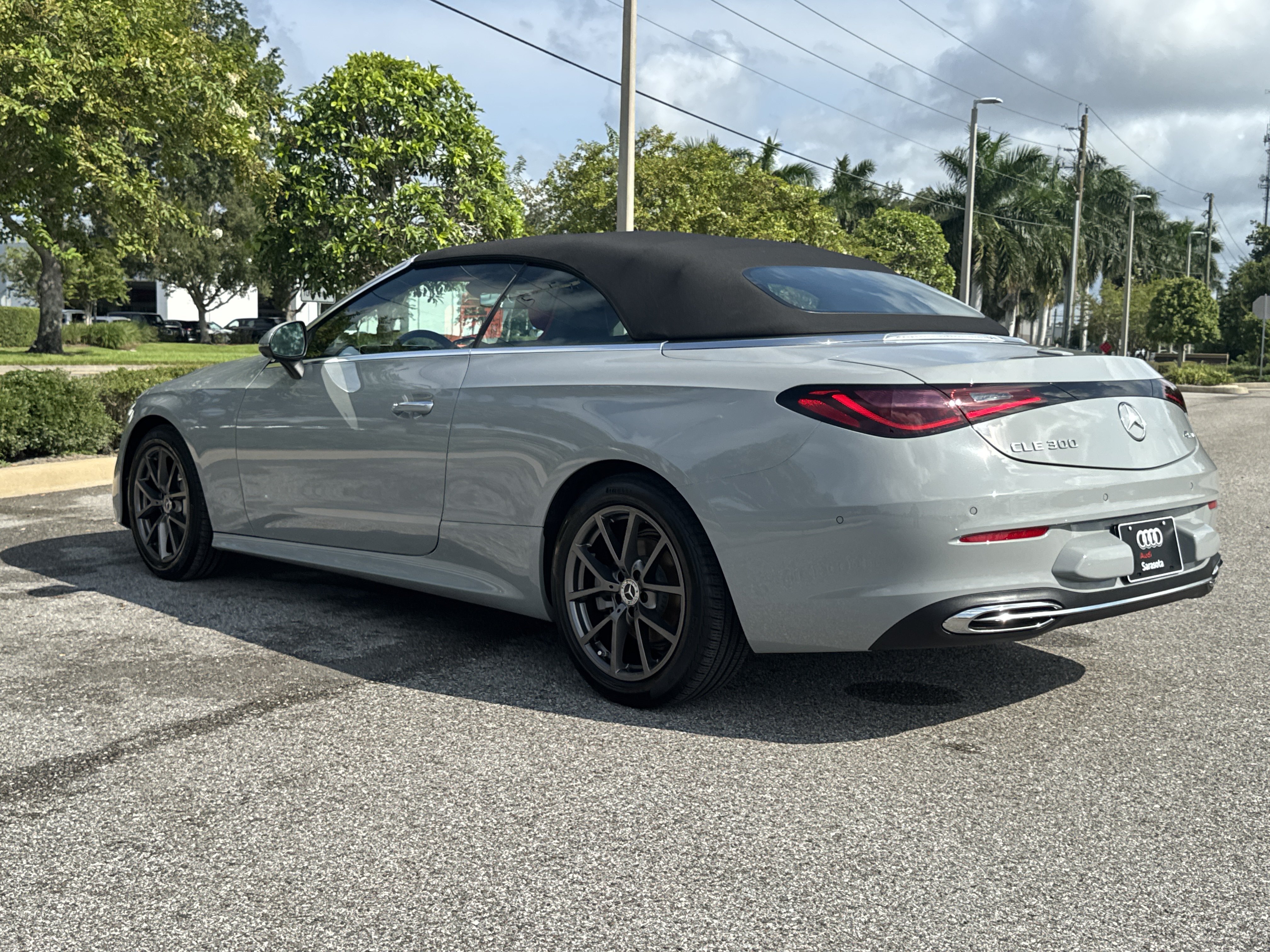 Used 2024 Mercedes-Benz CLE 300 4MATIC Cabriolet image 6