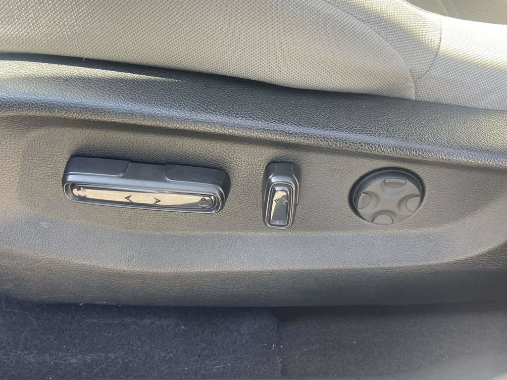 Certified 2019 Honda CR-V EX image 20