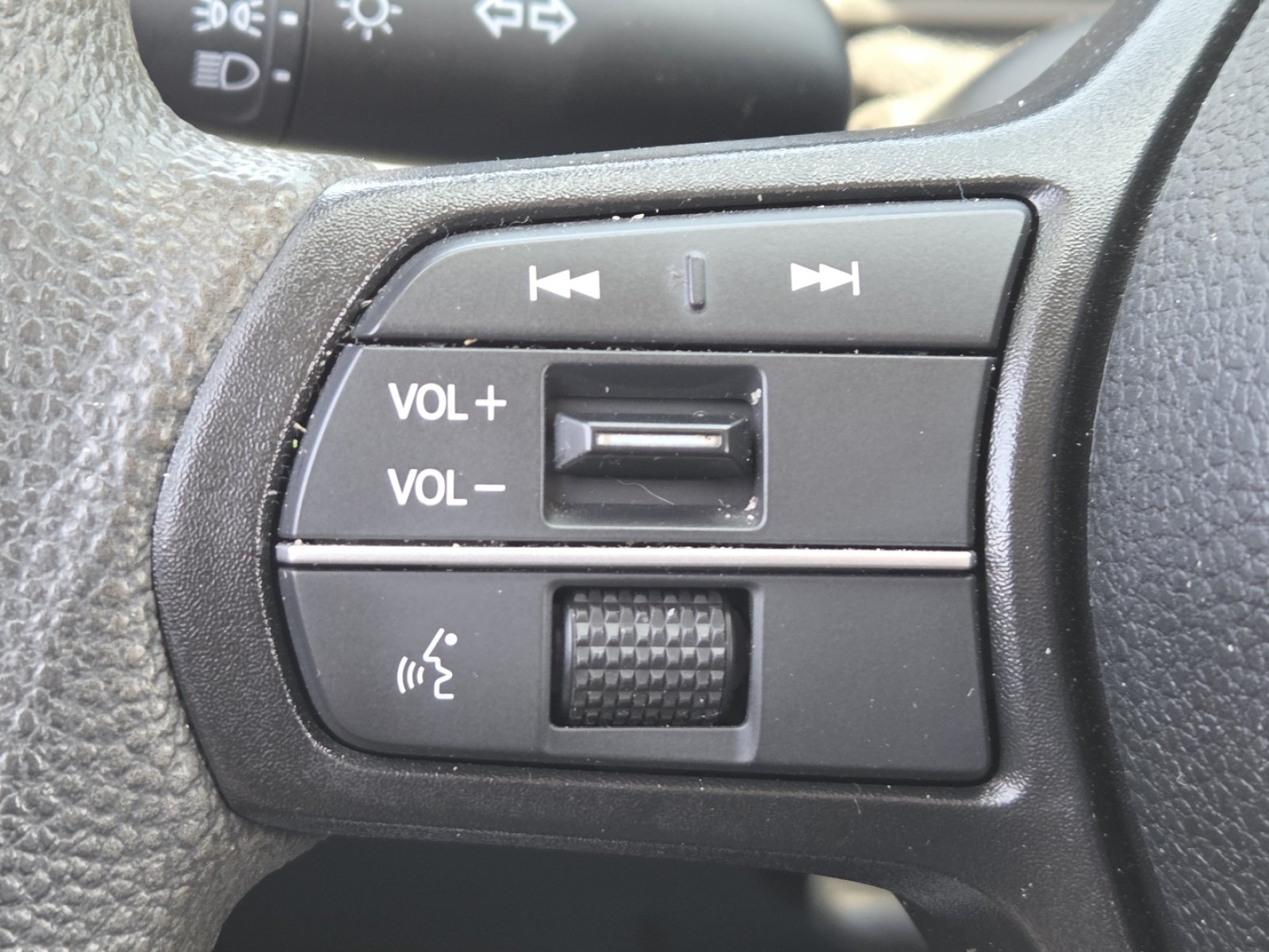 Used 2023 Honda Accord EX image 32