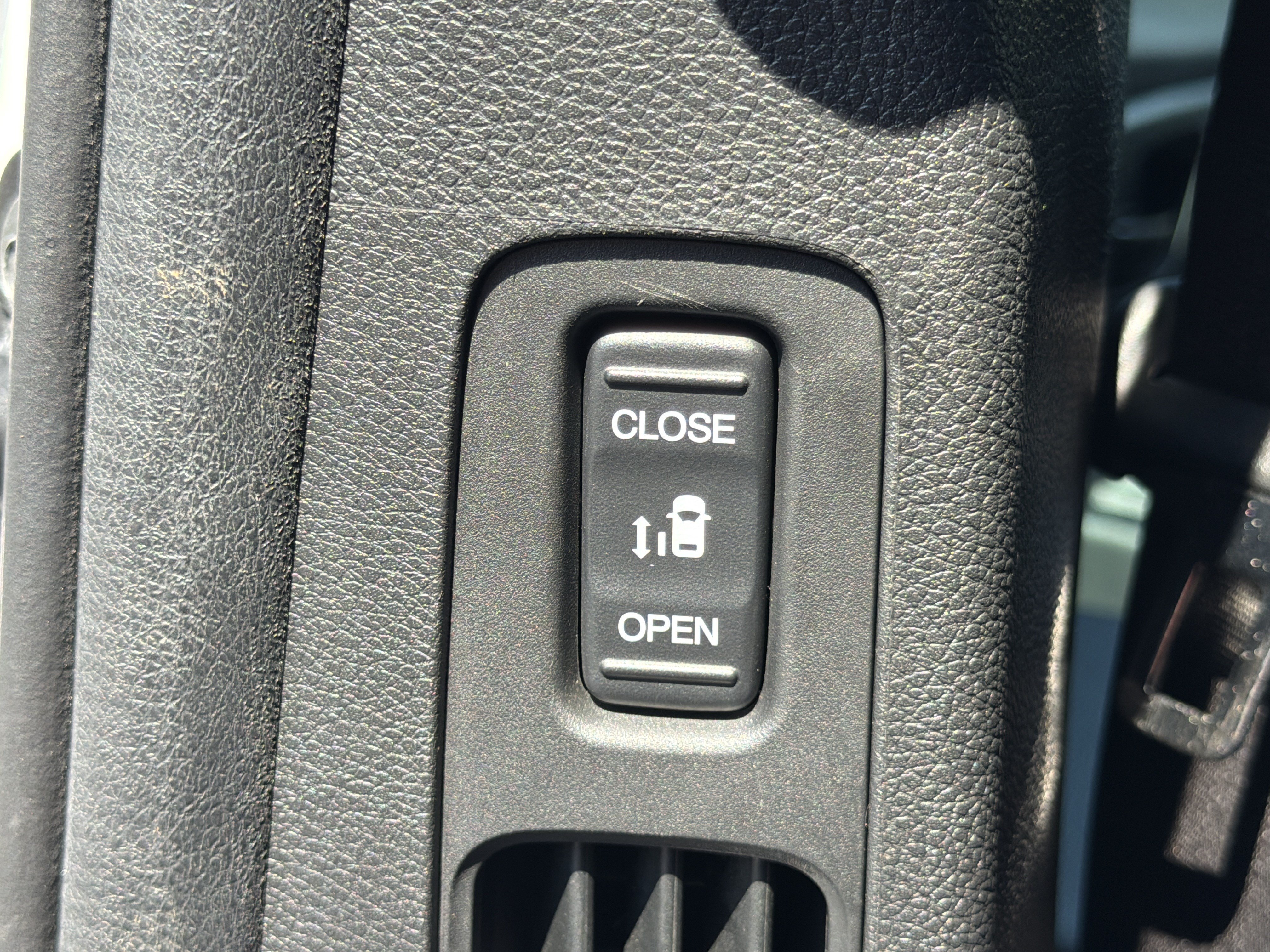 Certified 2024 Honda Odyssey Sport image 21