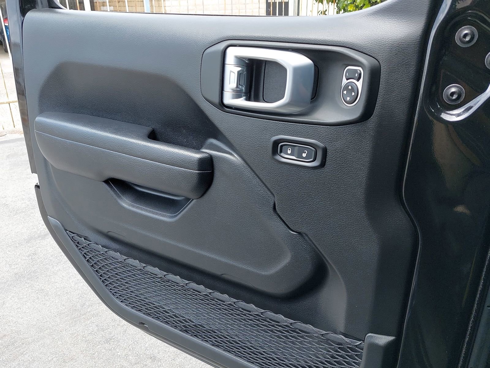 Used 2023 Jeep Gladiator Sport AWD/4WD image 24