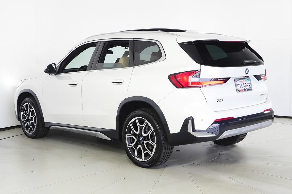 Used 2025 BMW X1 xDrive28i w/ Convenience Package AWD/4WD image 9