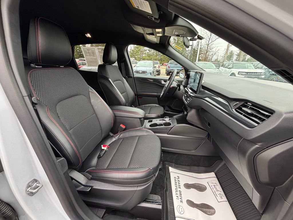 Used 2025 Ford Escape ST-Line w/ Tech Pack #1 image 19
