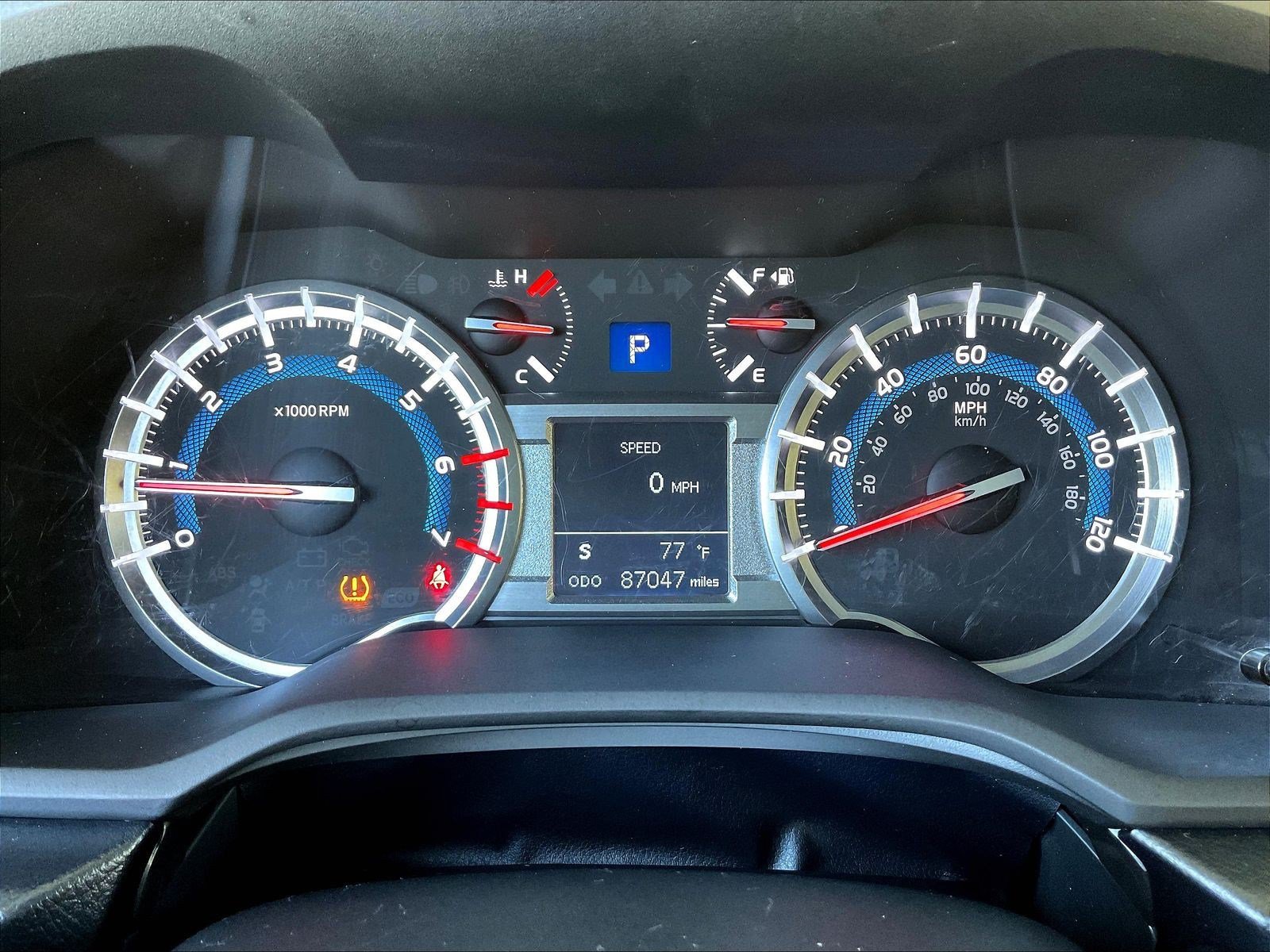 Used 2018 Toyota 4Runner SR5 Premium w/ Wilderness Package AWD/4WD image 13