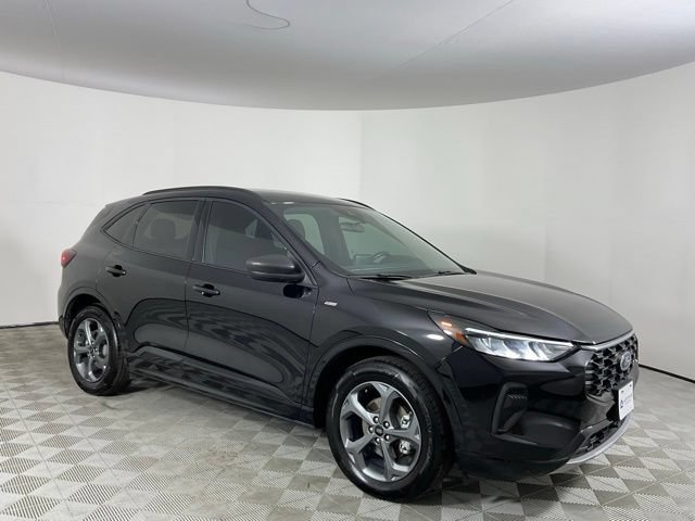 Used 2024 Ford Escape ST-Line FWD image 3