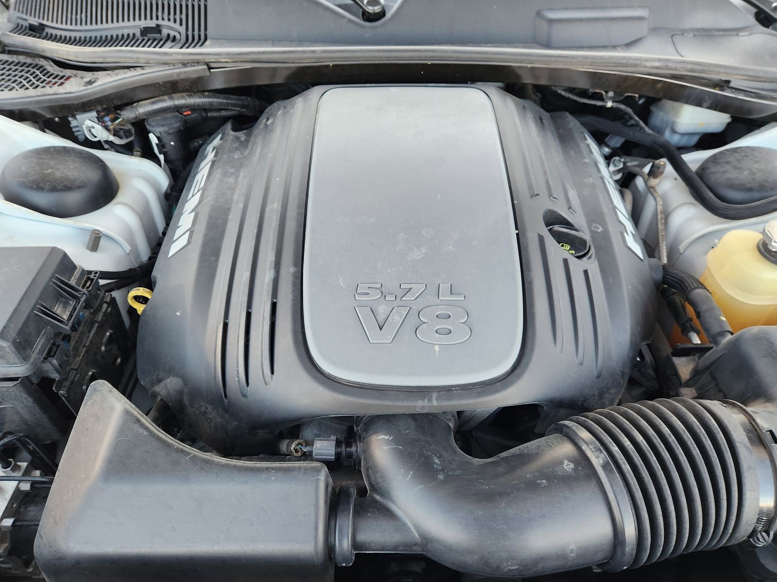 Used 2011 Dodge Challenger R/T image 35