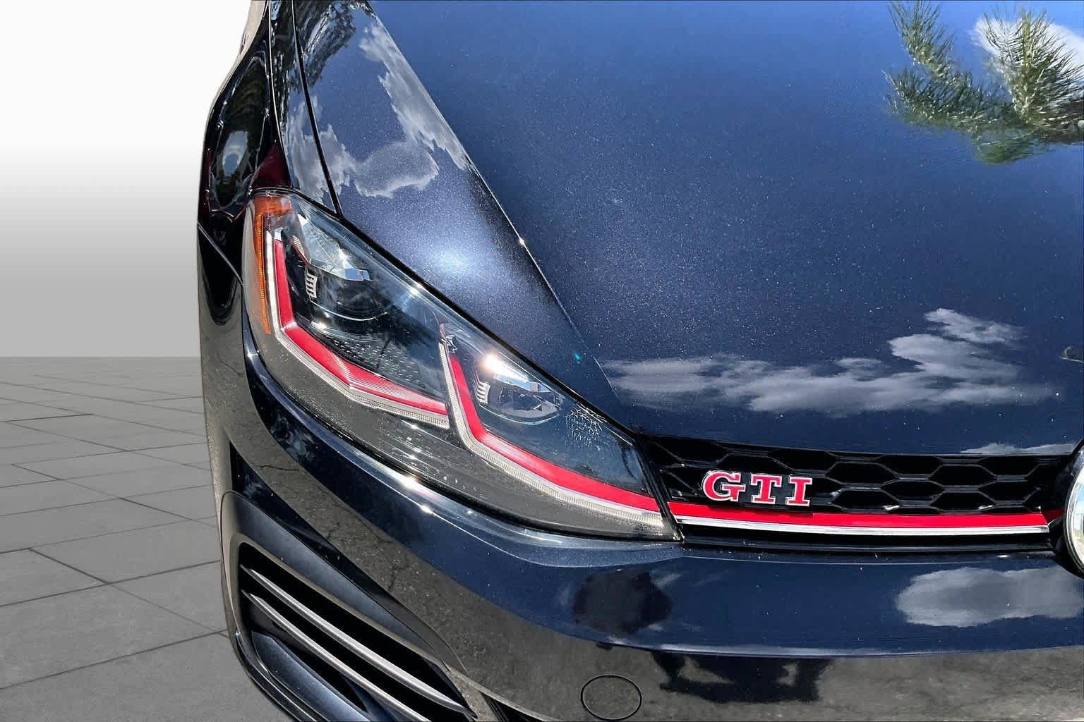 Used 2019 Volkswagen GTI SE w/ SE Experience Package FWD image 28