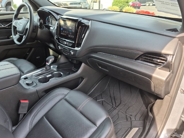 Used 2023 Chevrolet Traverse RS w/ LPO, Floor Liner Package AWD/4WD image 32