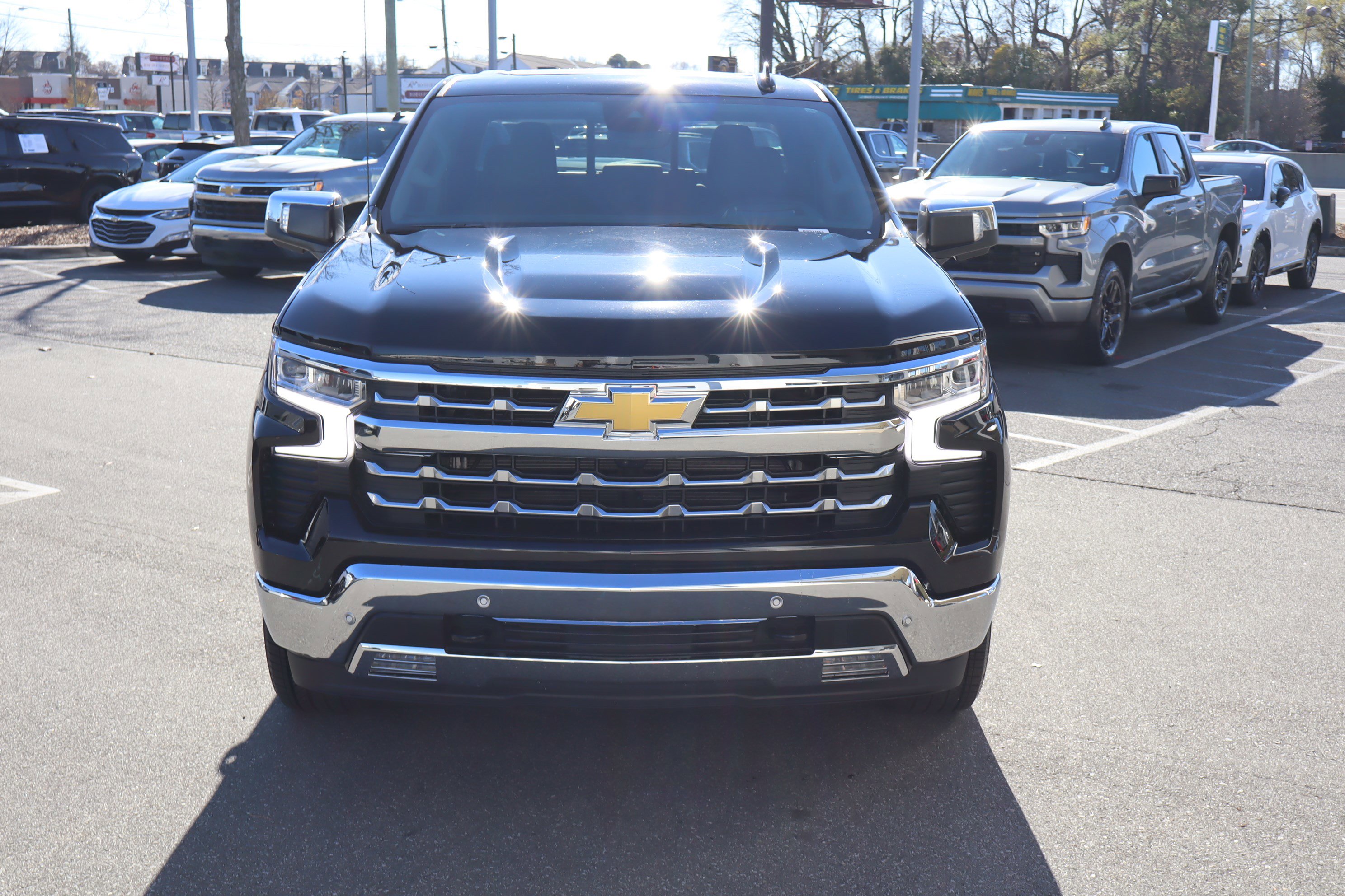 Used 2024 Chevrolet Silverado 1500 LTZ w/ Technology Package image 3