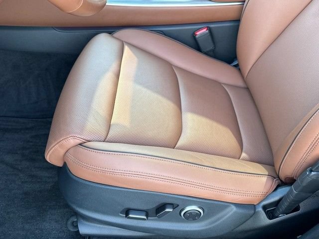 Certified 2026 Genesis GV70 2.5T Advanced AWD/4WD image 15