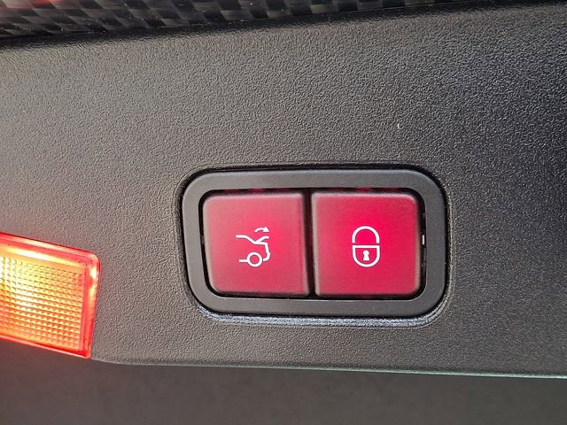 Used 2013 Mercedes-Benz SL 63 AMG image 34