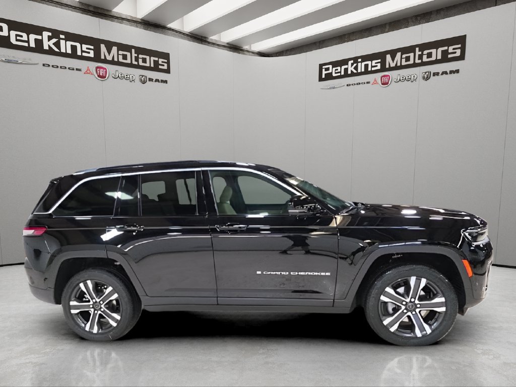 New 2027 Jeep Grand Cherokee Limited AWD/4WD image 6