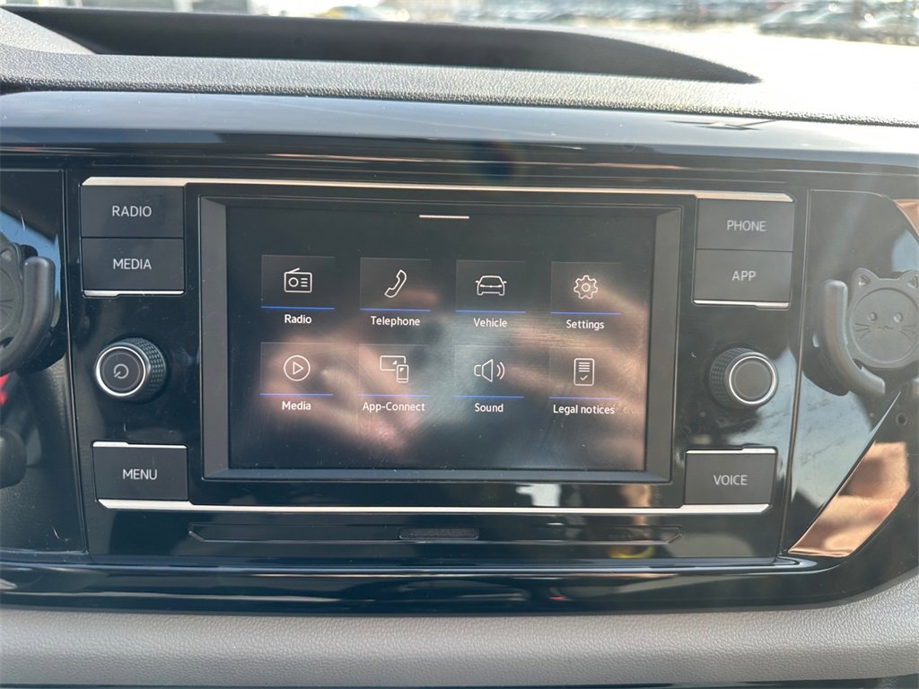 Used 2022 Volkswagen Taos S image 19