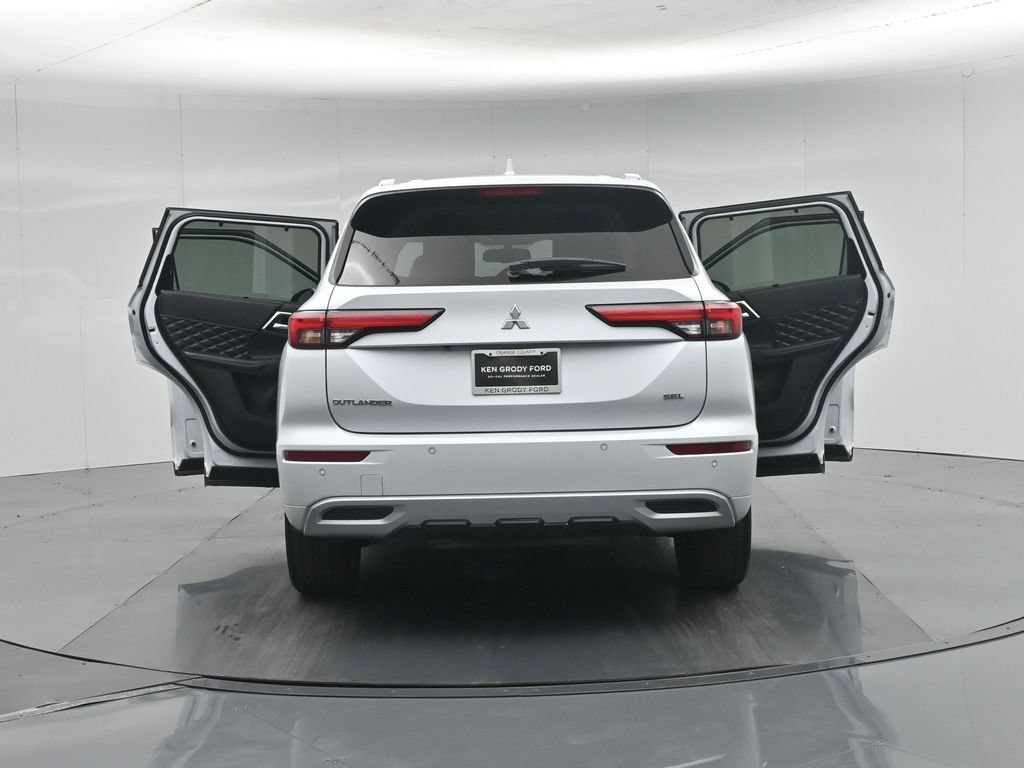Used 2024 Mitsubishi Outlander SEL FWD image 31