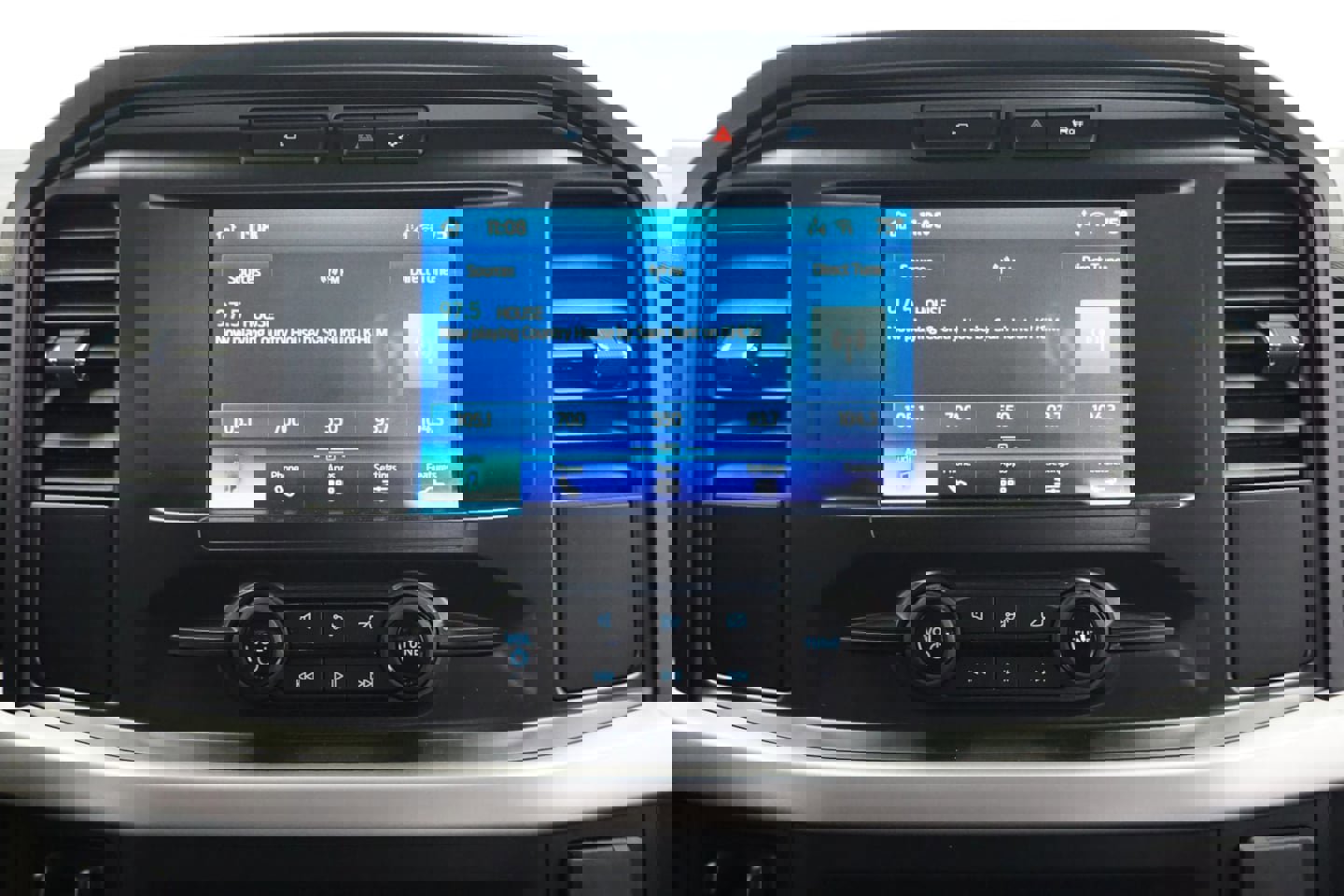 Used 2022 Ford F150 XL w/ Trailer Tow Package image 24