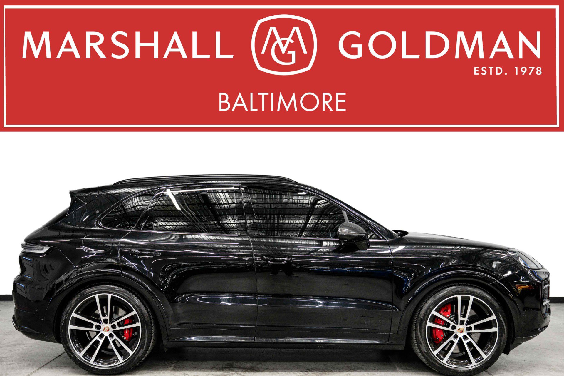 Used 2025 Porsche Cayenne GTS AWD/4WD image 1