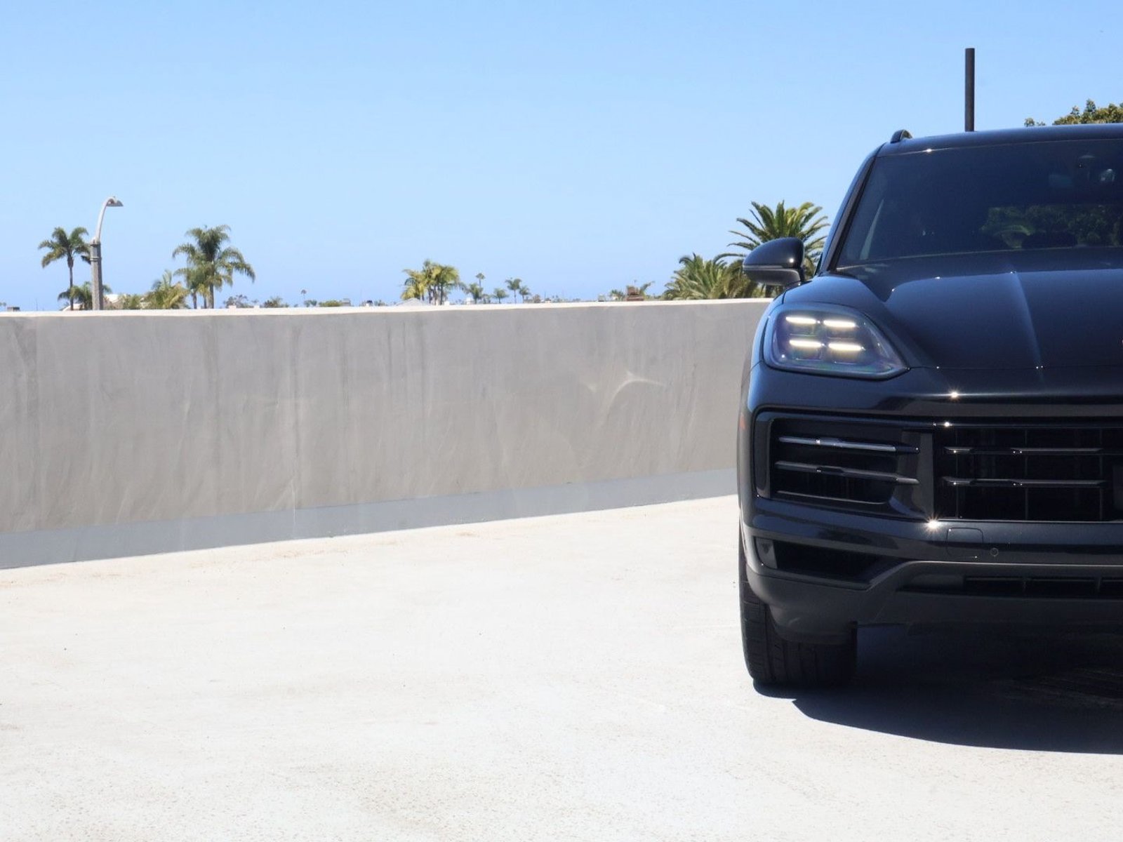 Certified 2025 Porsche Cayenne E-Hybrid AWD/4WD image 12