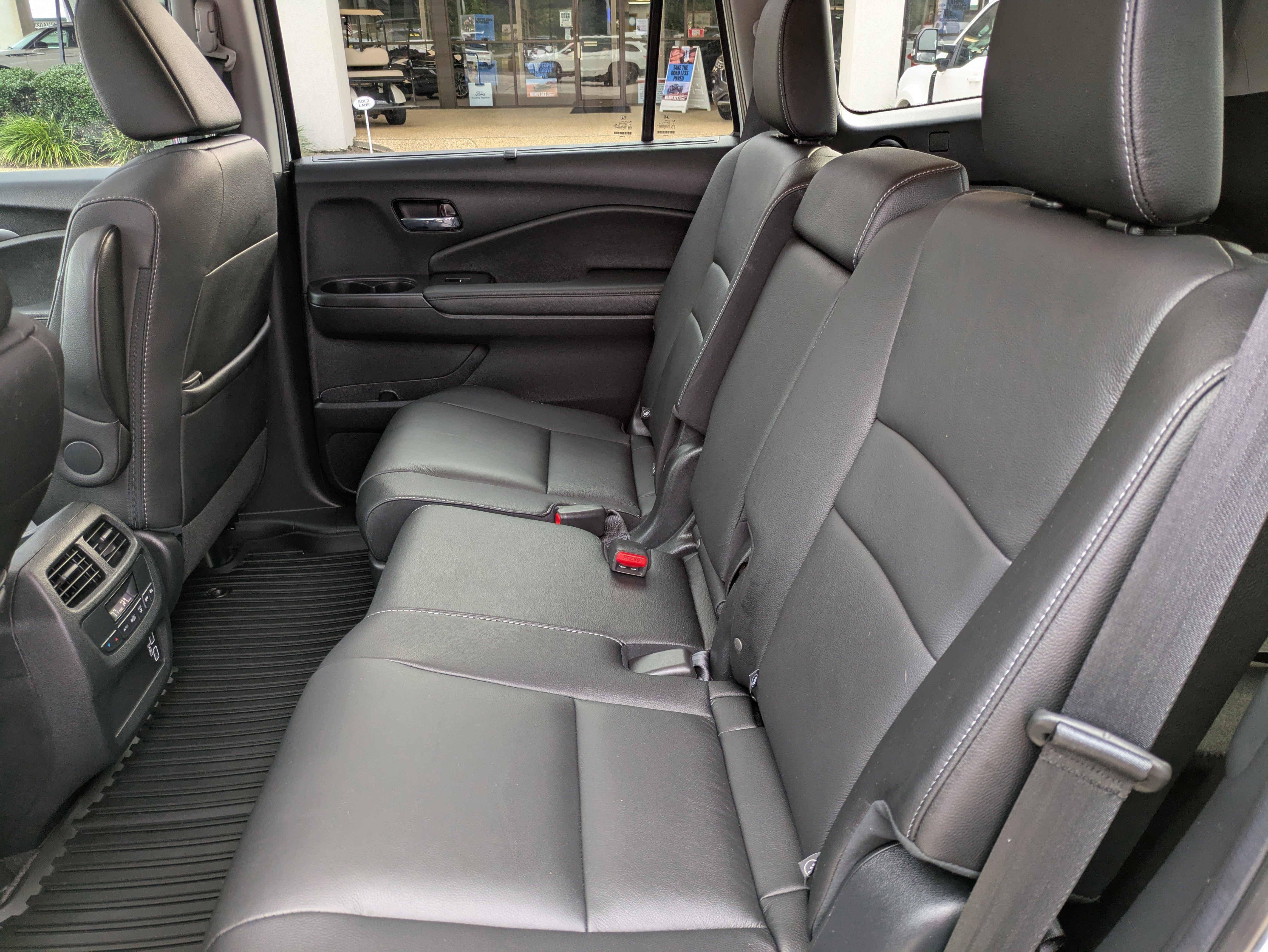 Used 2022 Honda Pilot Special Edition image 12