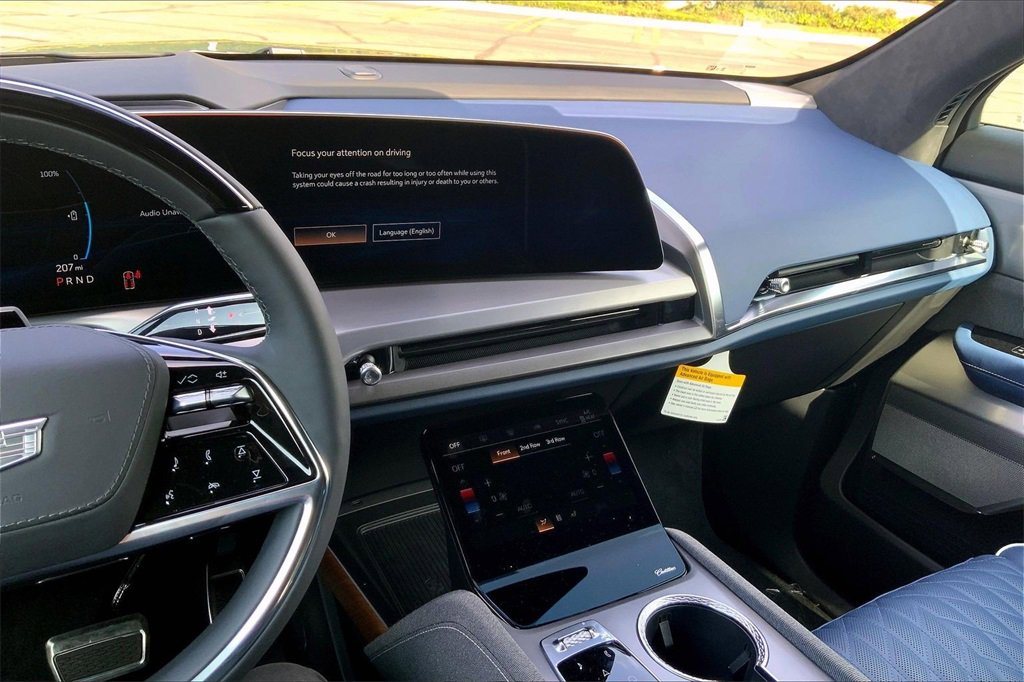 New 2026 Cadillac Vistiq Premium Luxury image 8