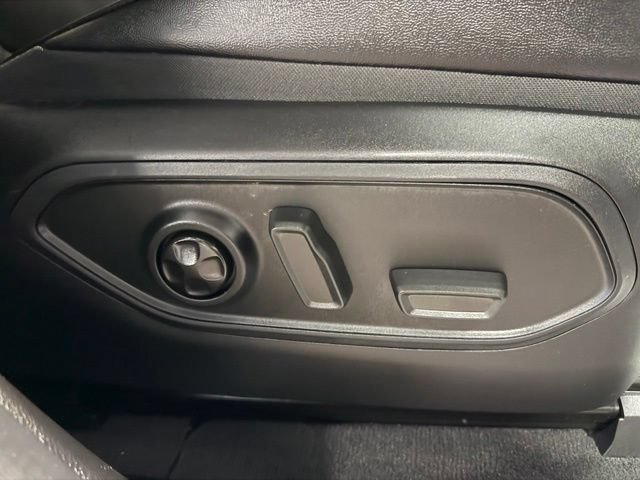 Used 2023 Jeep Grand Cherokee Limited w/ Black Appearance Package AWD/4WD image 29